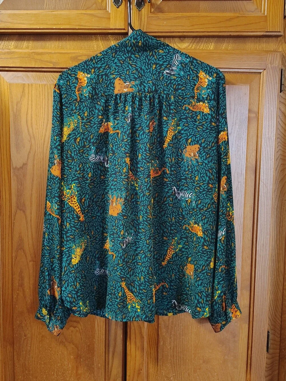J. Crew Blouse Womens XXL Green Jungle Animal-Print Tie-Neck Giraffe Tiger Zebra
